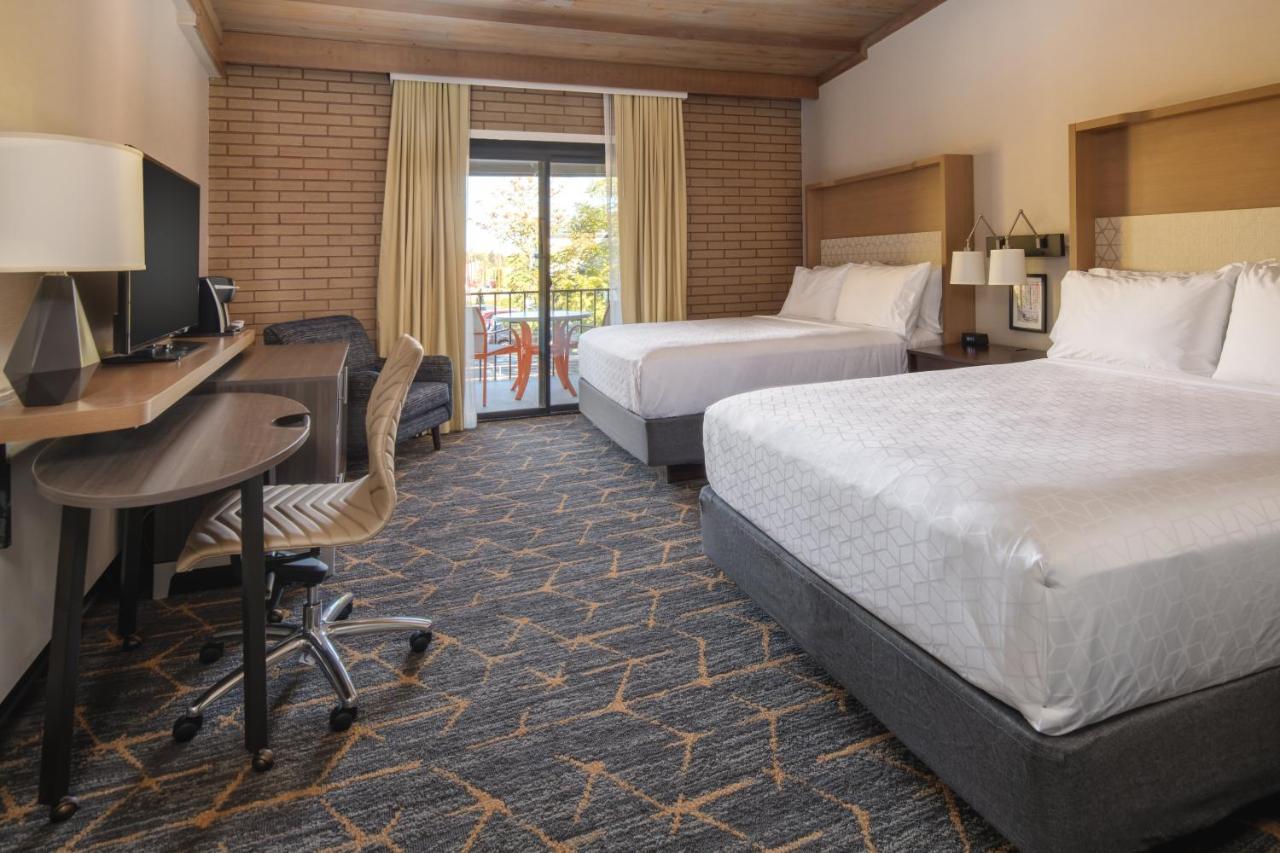 On The River, An Ihg 3* Richland